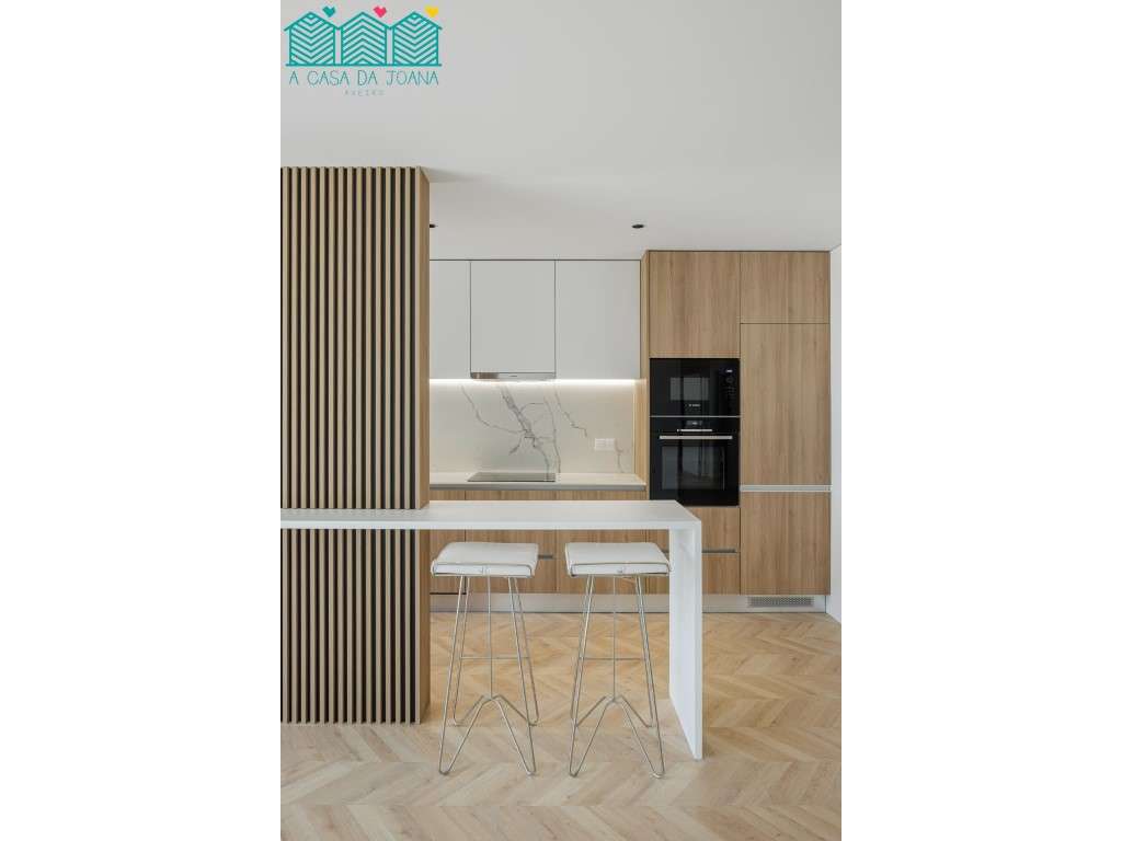 Apartamento T2 com Terraço na Praia da Barra-6