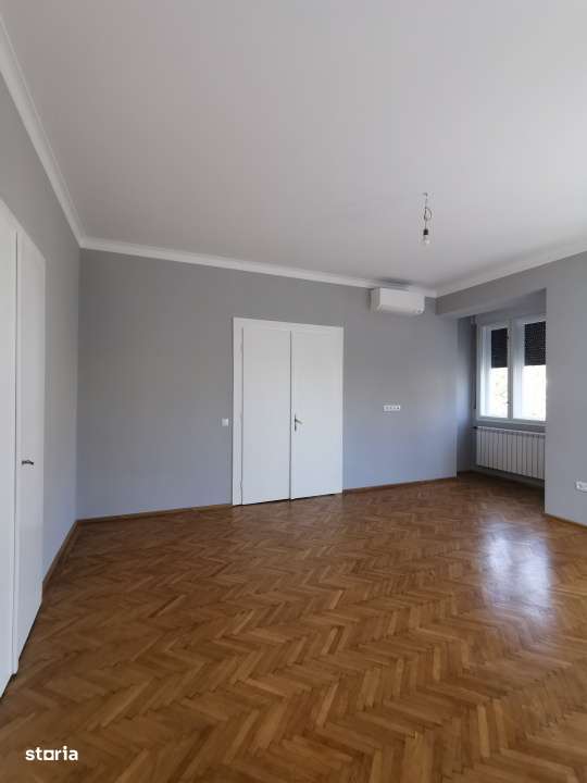 135 mp, 4 camere, ultrafinisat, pentru birouri sau locuinta! - Imagine principală: 5/16