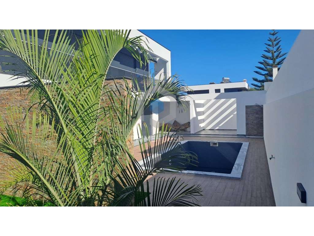 Moradia T4 Piscina em Azeitão - Grande imagem: 4/25