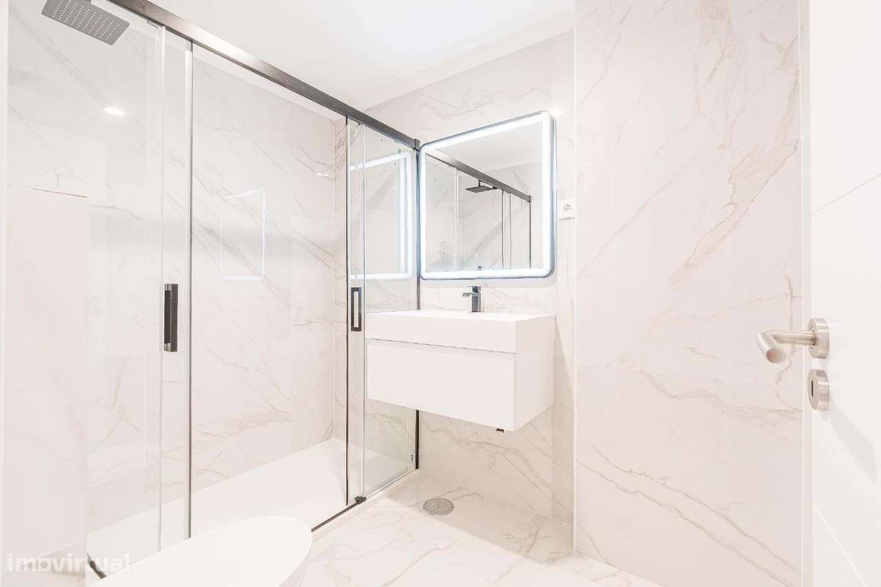 T4 Premium | 172 m² | Acabamentos de Luxo | 9.º Andar | Massamá – A Me-23