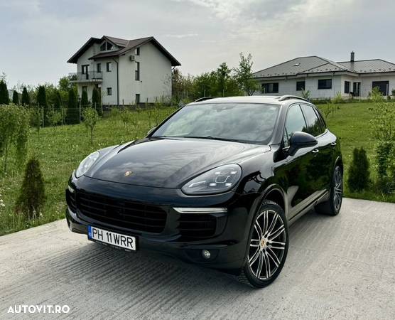 Porsche Cayenne 3.0 L - 2