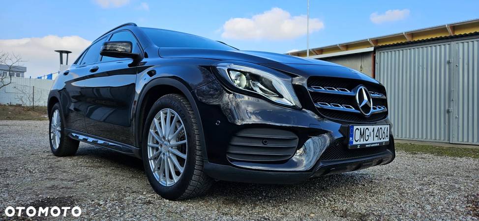 Mercedes-Benz GLA 250 7G-DCT AMG Line - 8