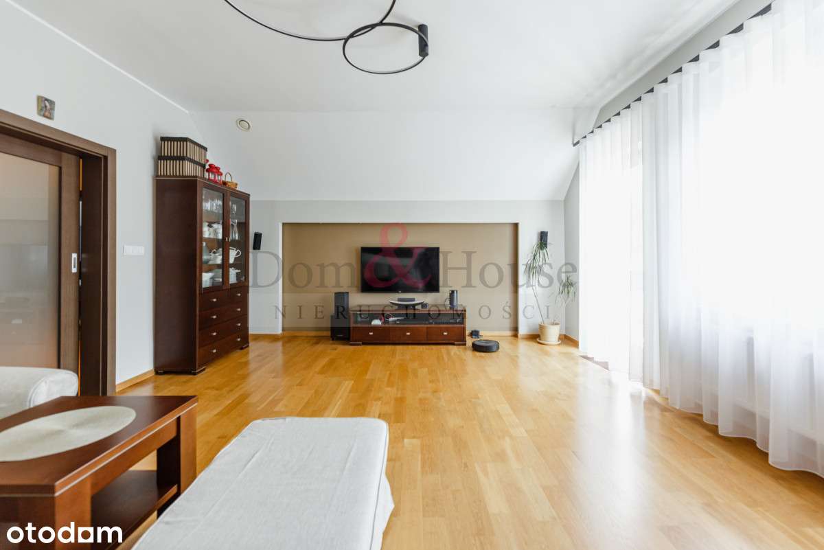 Odnowione, słoneczne 5 pokoi w kameralnym budynku-7