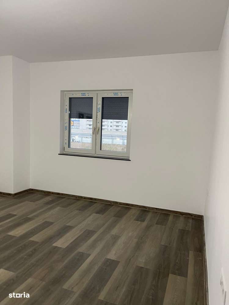 Apartament 2 cam dec, bucatarie separata etaj 1 cu parcare subterana-7