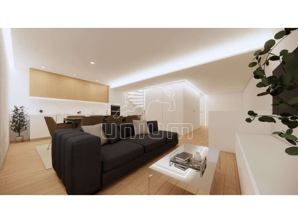 Apartamento T2+1 Duplex na Meadela-3