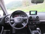 Audi A3 Sportback 1.6 TDi Attraction Ultra - 22