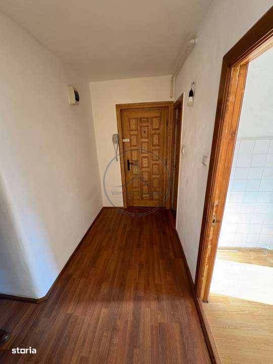 Apartament 3 camere decomandate  Zona excelenta C.R VIVU - Imagine principală: 4/11