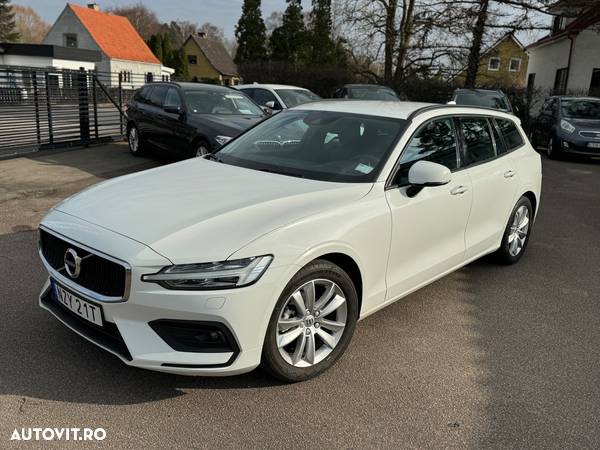 Volvo V60 D3 Momentum - 4