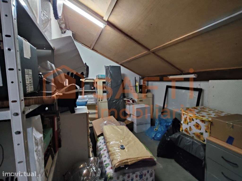 APARTAMENTO T2 MAIS ARRECADAÇÃO.-28