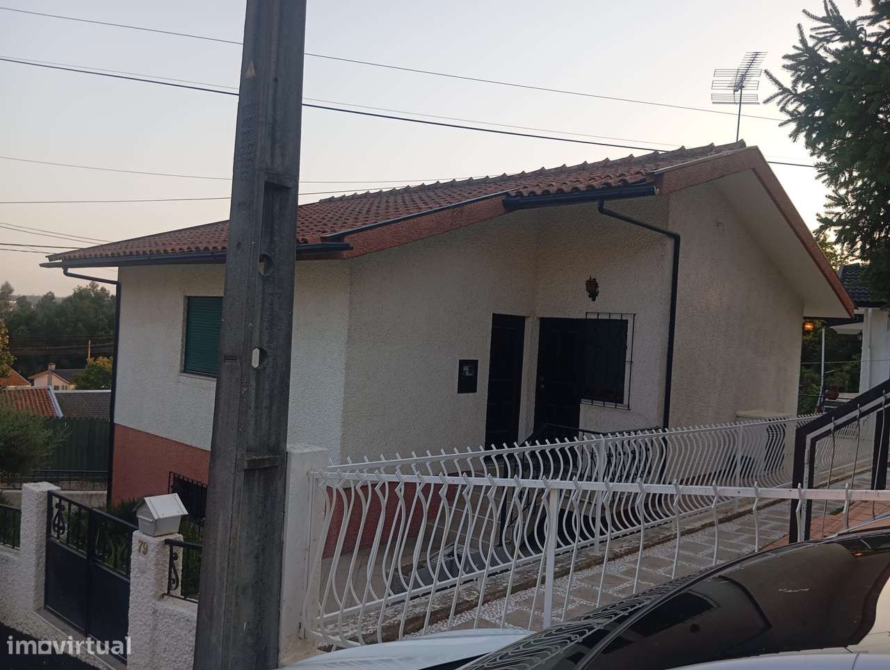 Moradia com jardim e garagem Lugar nobre cidade de Oliveira de Azeméis-0