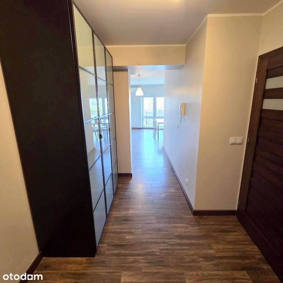 Kawalerka z wydzieloną sypialnią - balkon-klimatyzacja ul.Milczańska 1-7