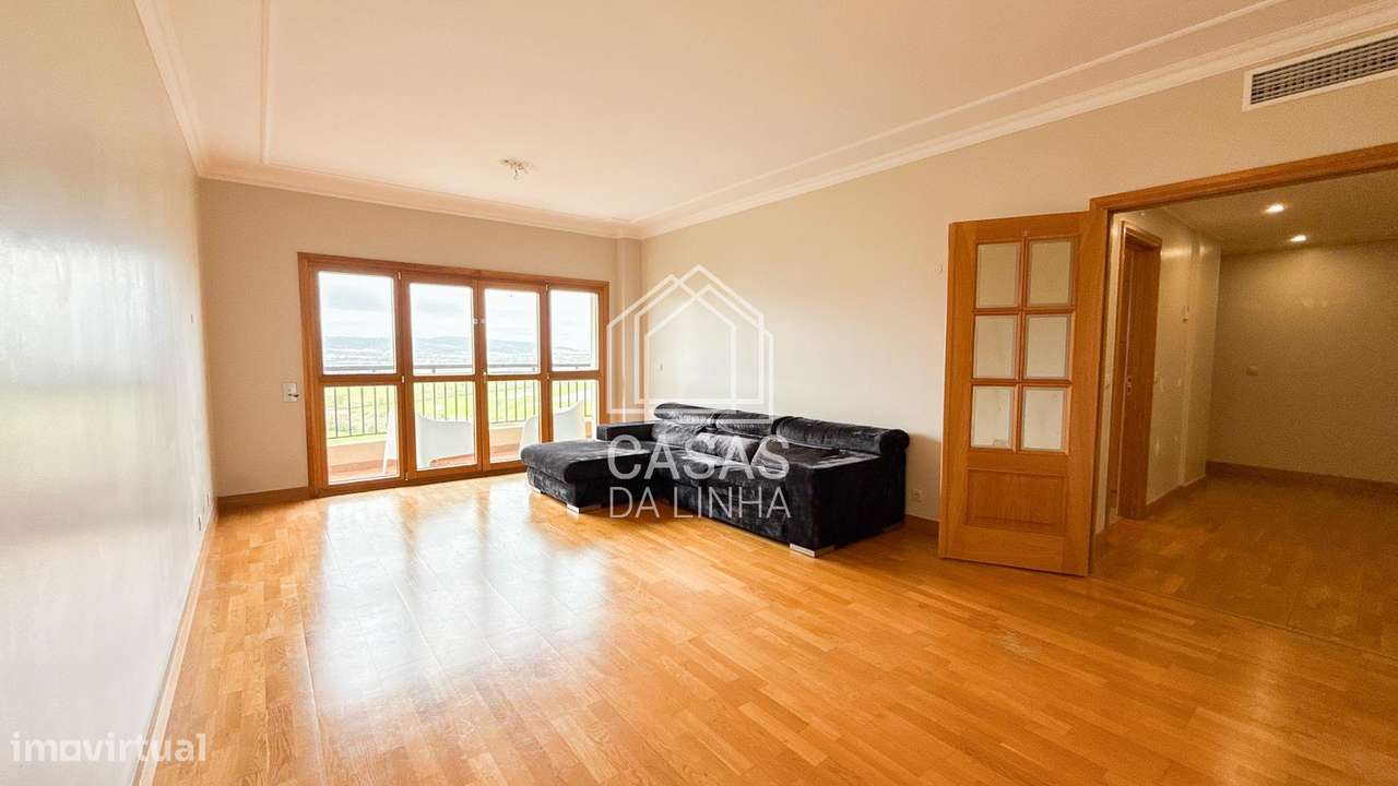 Fantástico T3 em Santo Antonio dos Cavaleiros - Grande imagem: 5/29