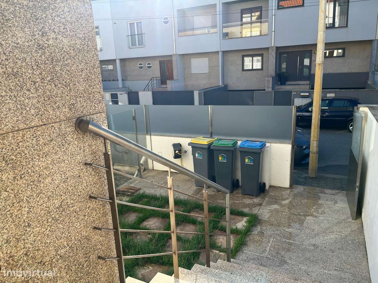 Geminada com piscina, garagem e terraço em Canidelo-21