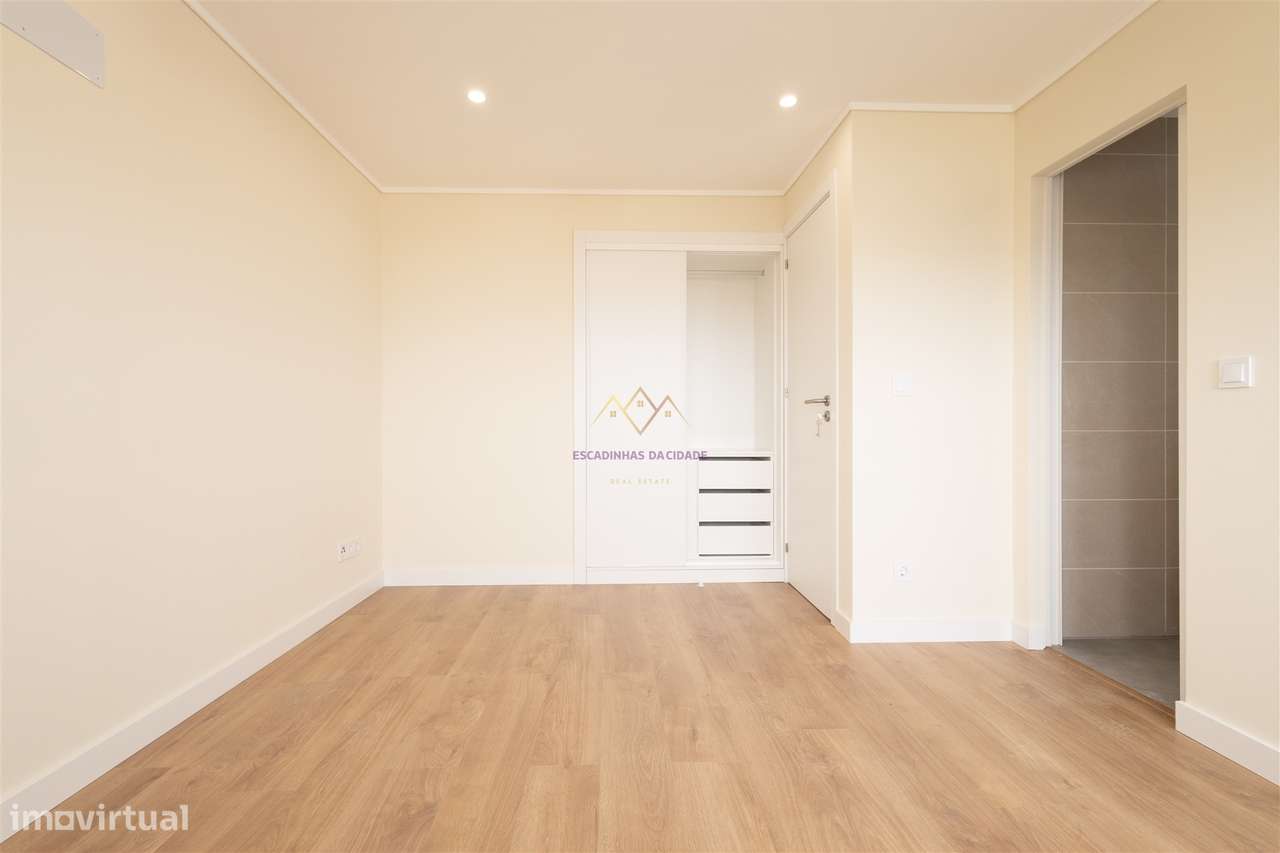 T3 Renovado Olivais com Vista Rio-15