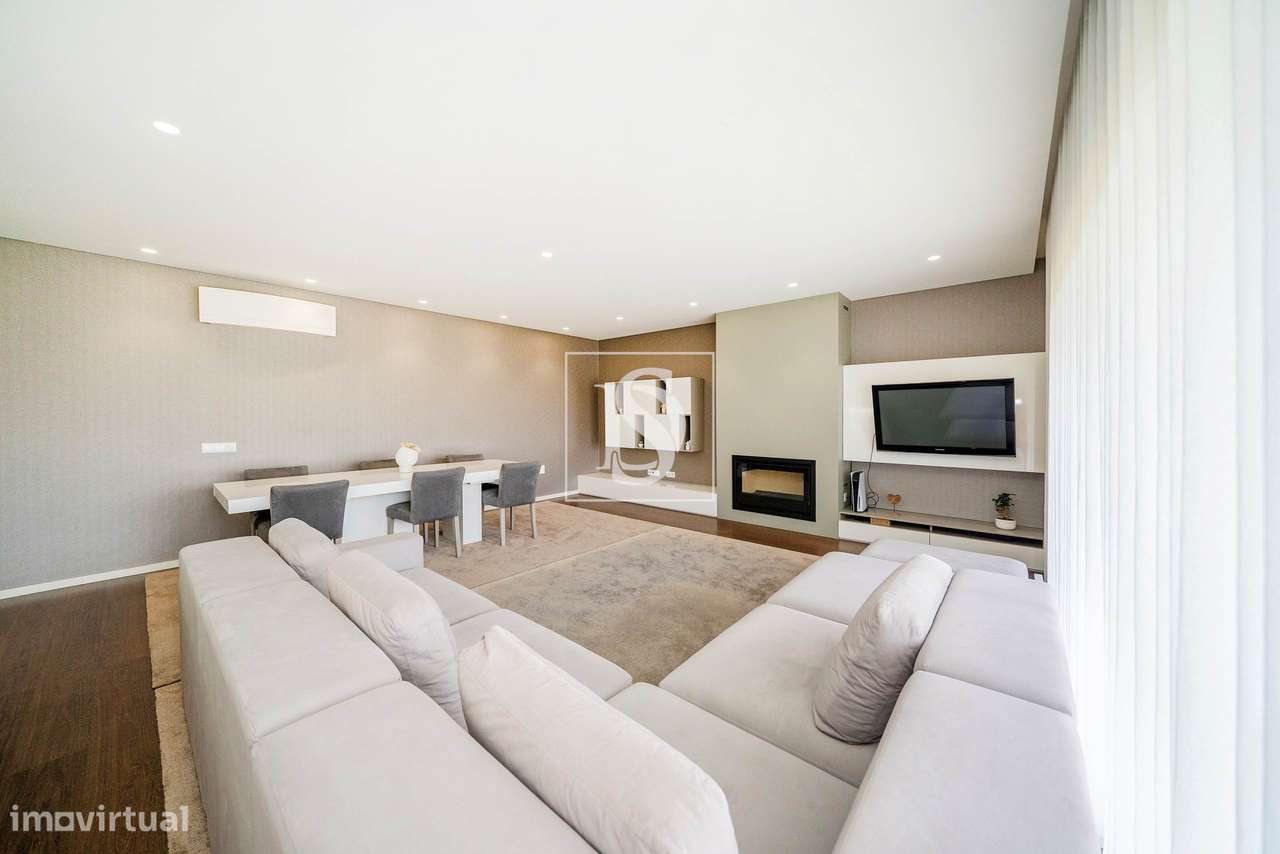 Apartamento T4 de Luxo, no Mira Rio 3, em Barcelinhos-15