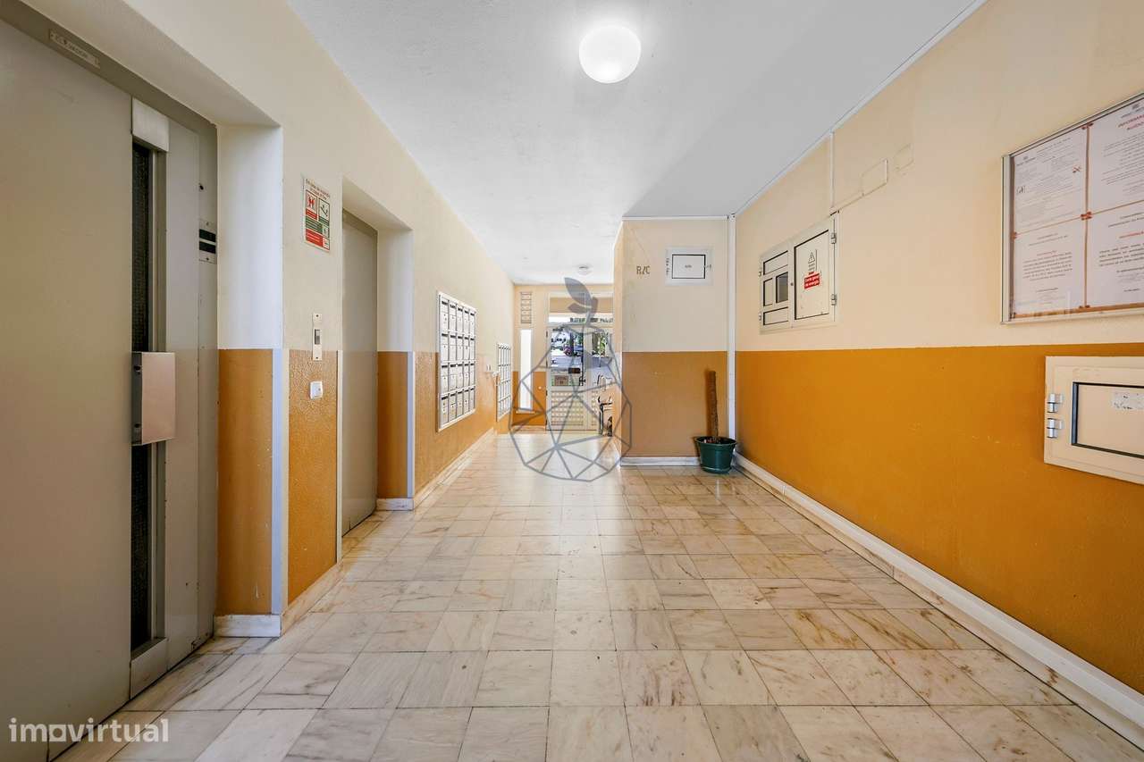 Apartamento T3 com exposição solar nascente /sul em Portimão-34