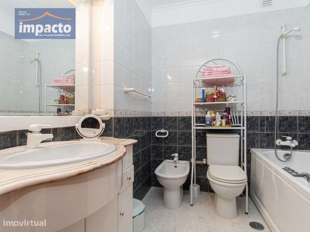 T3 Sobralinho, Ótimo estado, suite, arrecadação-6