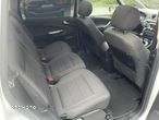 Ford S-Max - 34