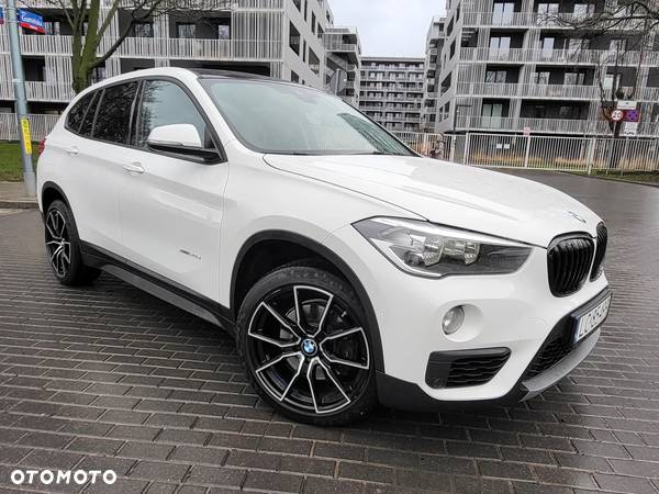 BMW X1 xDrive20d Sport Line - 1