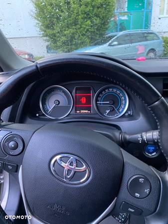Toyota Auris Hybrid 135 Prestige - 11