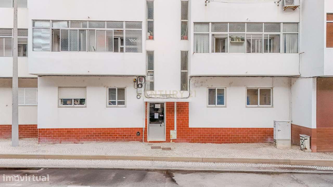 *Oportunidade: Apartamento T2 Remodelado na Baixa de Faro!*-31