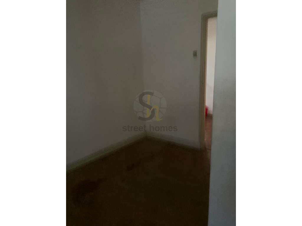 Prédio com dois pisos independentes para recuperação total-28