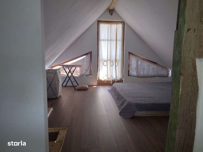 Vand casuta de pe deal, in Dulcele, com. Gurahont, jud. Arad - Imagine principală: 5/8