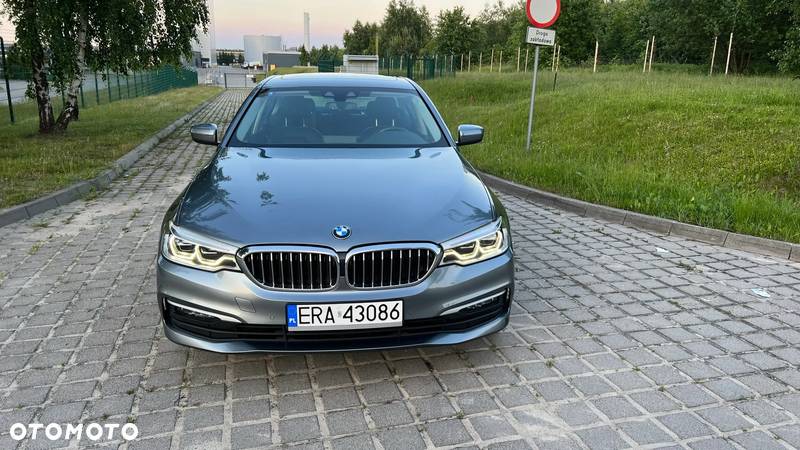 BMW Seria 5 520d xDrive - 2