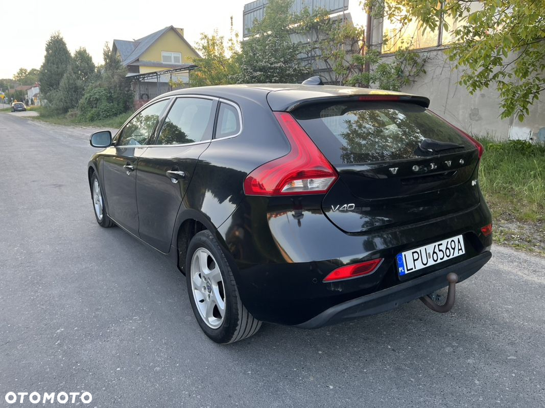 Volvo V40 D2 Kinetic - 8