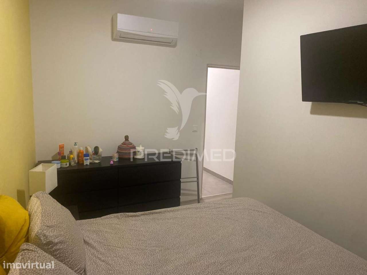 MORADIA V3 TOTALMENTE RENOVADA E MOBILADA NO CENTRO DE ALGOZ - Grande imagem: 4/8