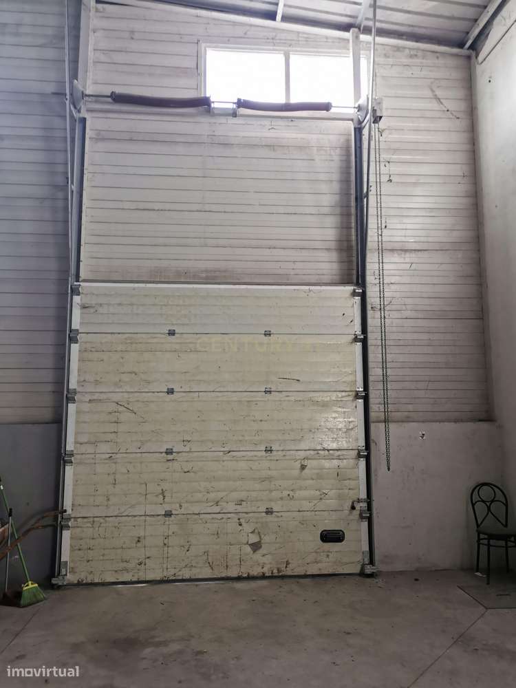 Armazém para venda no Carregado, com rendimento - Grande imagem: 5/18