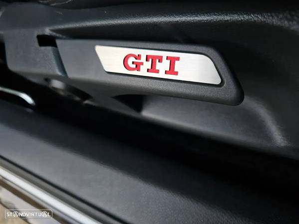 VW Golf 2.0 GTi DSG - 22
