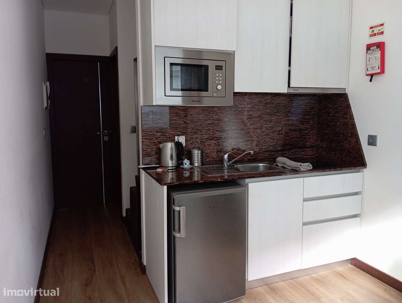 Estúdio Individual / T0 Duplex - Polo Universitário - H.S.João (Amial) - Grande imagem: 2/22