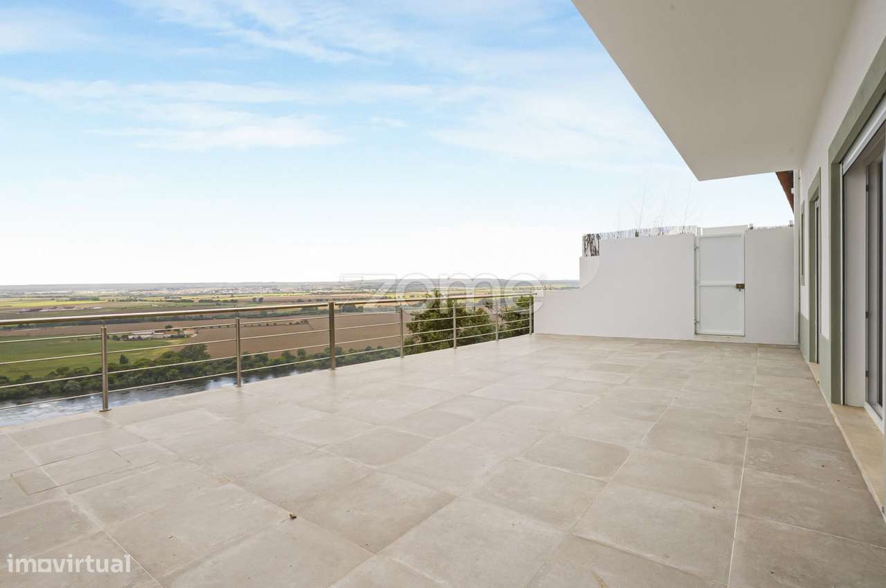 Moradia com Vista Panorâmica para o Rio Tejo – Santarém - Grande imagem: 5/32