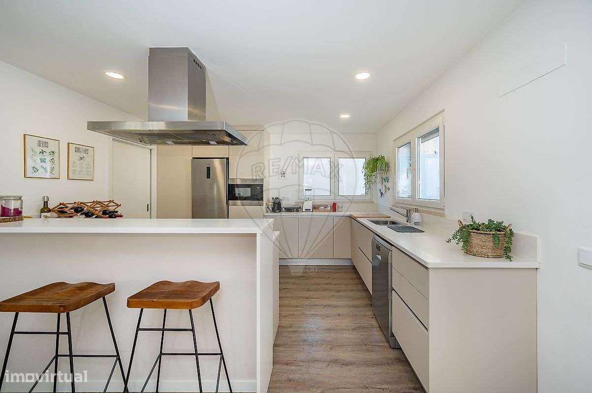 Moradia T4 para venda-13