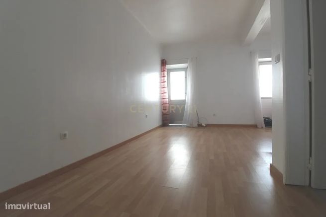 Apartamento T1 em Santa Luzia-2
