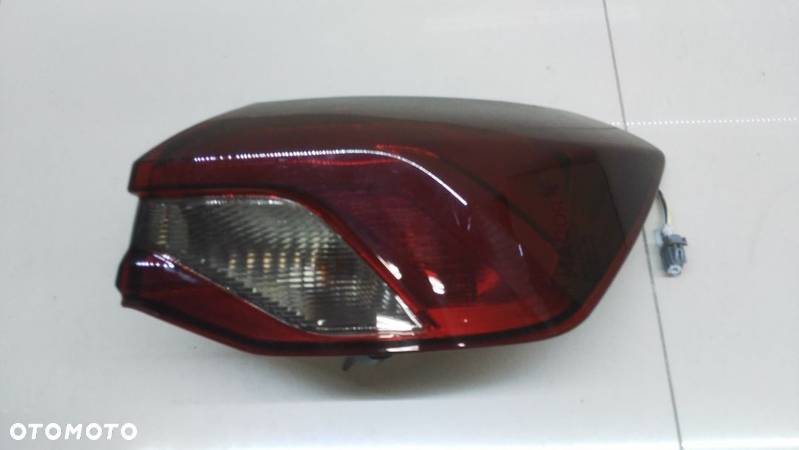 FORD FOCUS MK4 HB 5D LAMPA TYLNA PRAWA TYL - 1