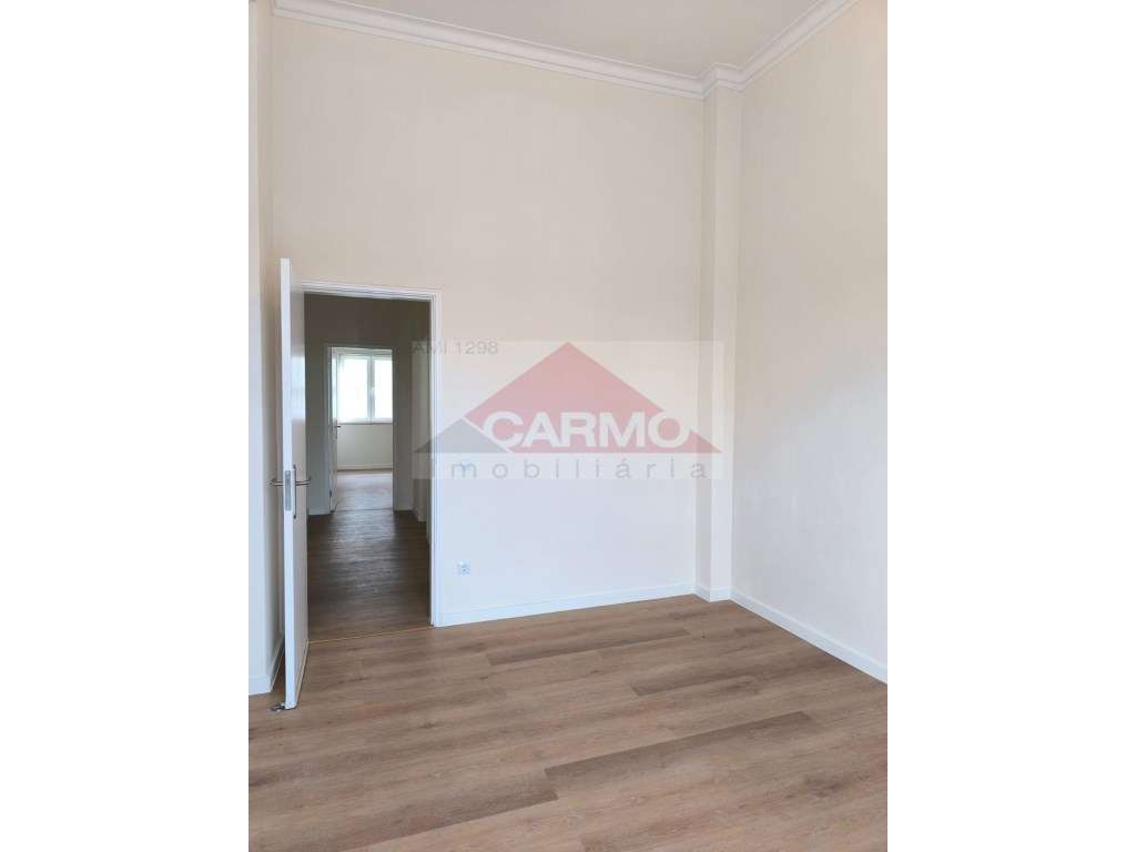 Excelente oportunidade de negócio T3 todo renovado com um magnifico... - Grande imagem: 3/16