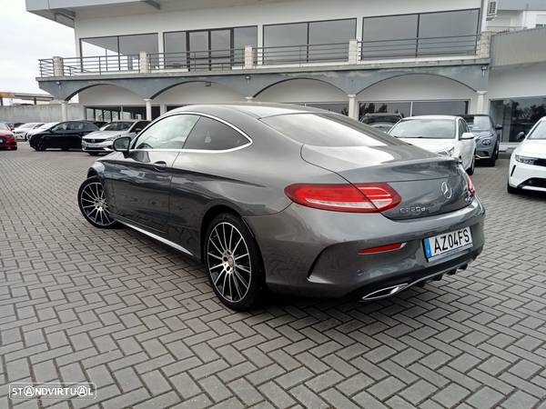 Mercedes-Benz C 220 d Coupe 4Matic 9G-TRONIC AMG Line - 8