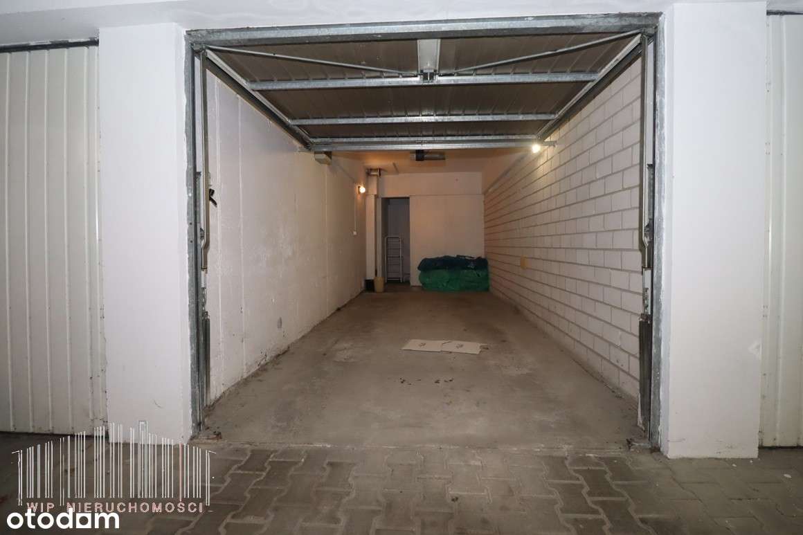 Komfortowy apartament z garażem i dużym tarasem, 2002 rok-16