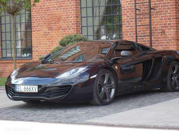 McLaren MP4-12C - 5