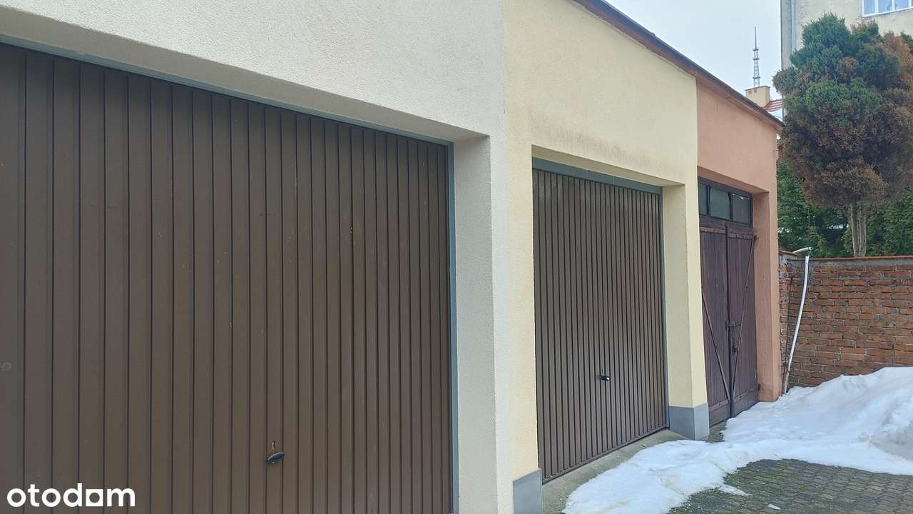 19m2, garaż murowany z kanałem