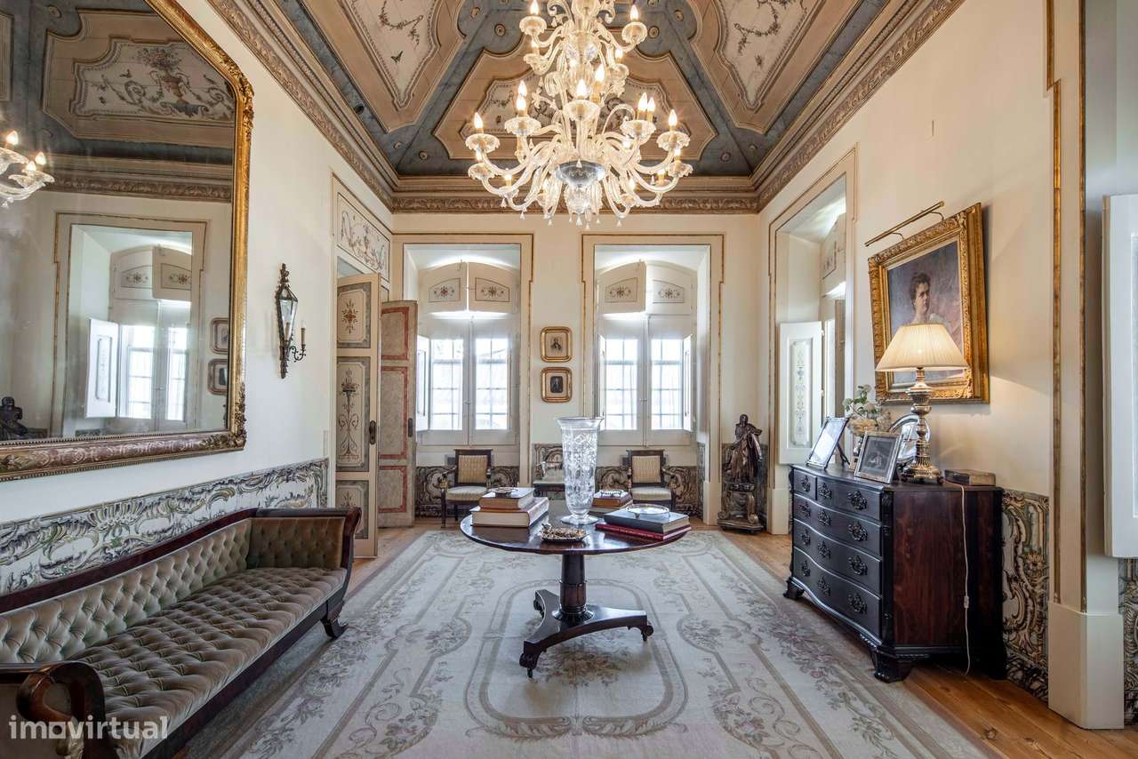 Palacete em excelente estado de conservação, Lisboa-17