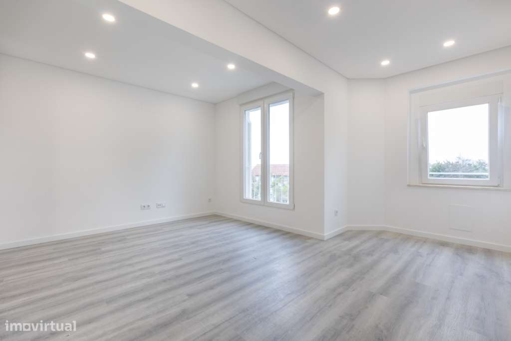 T2 remodelado / Novo com vista parcial Rio. - Grande imagem: 4/14