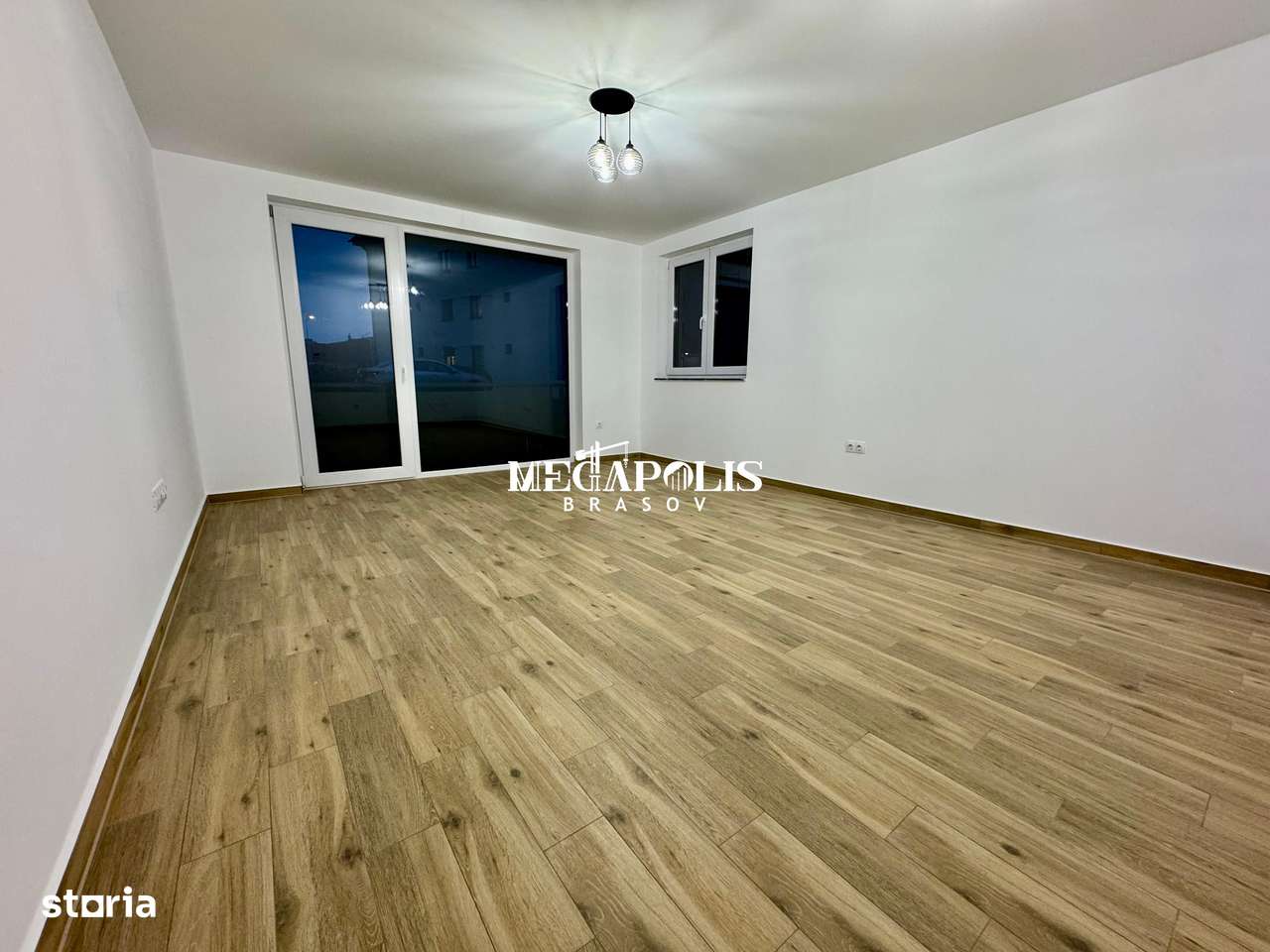 Garsonieră de Vânzare | Parcare | 42 mp | Tractorul-7