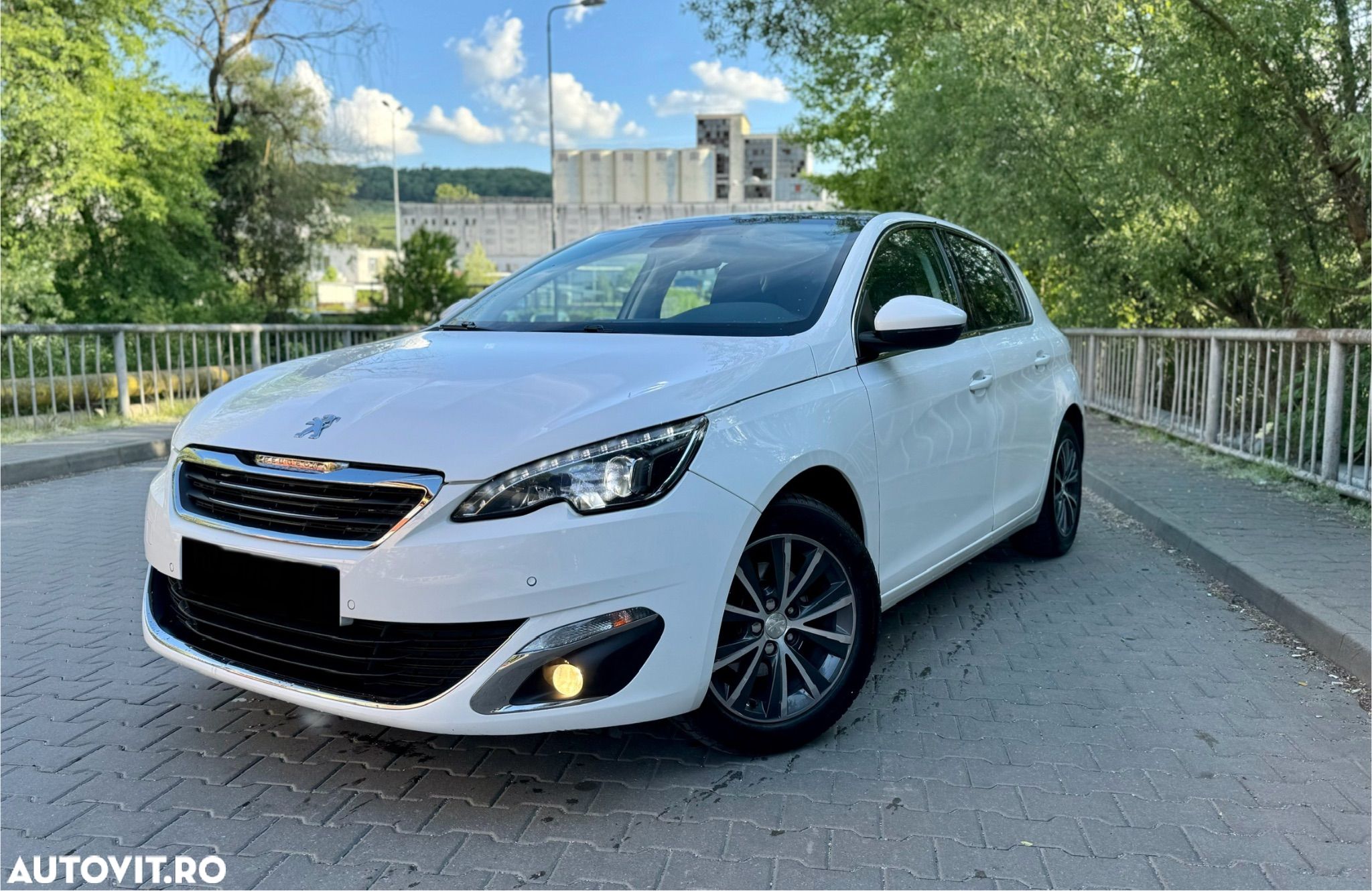 Peugeot 308 BlueHDi FAP 120 Stop & Start Allure - 1