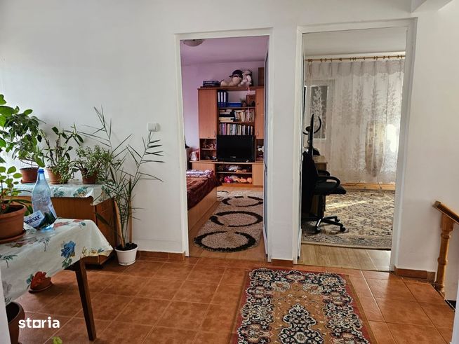 Vila cu garaj si teren 500 mp capat Nicolina Horpaz Editurii-9