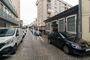 Espaço amplo para venda no centro da cidade do Porto - Grande imagem: 3/8