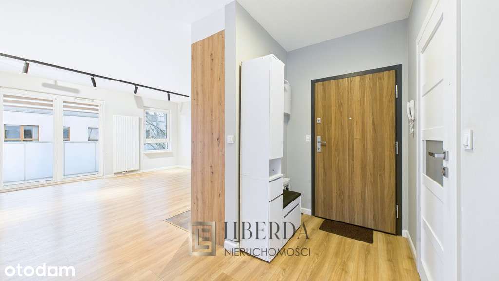 ❤️Duży salon 40 m², 2 sypialnie, balkon, 2 x garaż-9