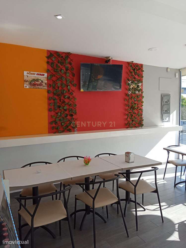 Aprazível restaurante em zona movimentada, para trespasse - Grande imagem: 4/17